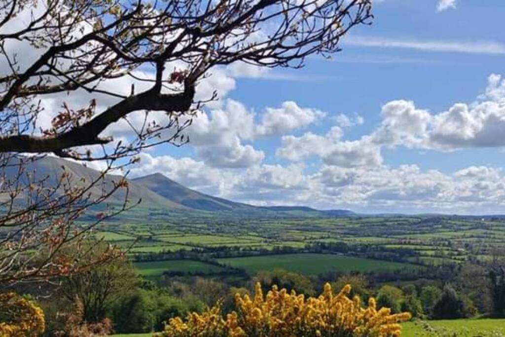 Corderry Farmhouse, Idyllic Cottage Amid 250 Acres Lisvernane Eksteriør bilde